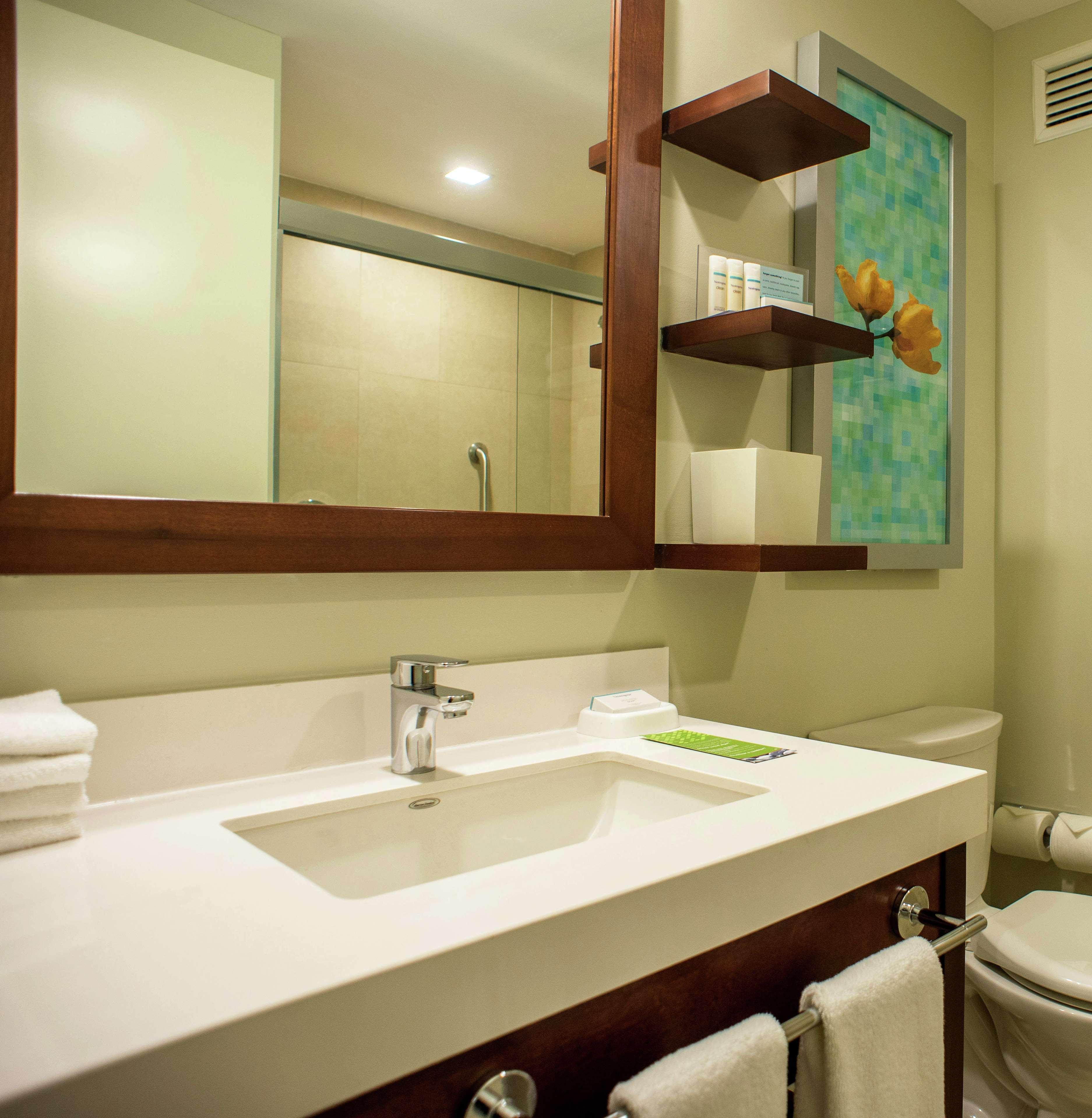 Hampton Inn By Hilton Mérida Extérieur photo