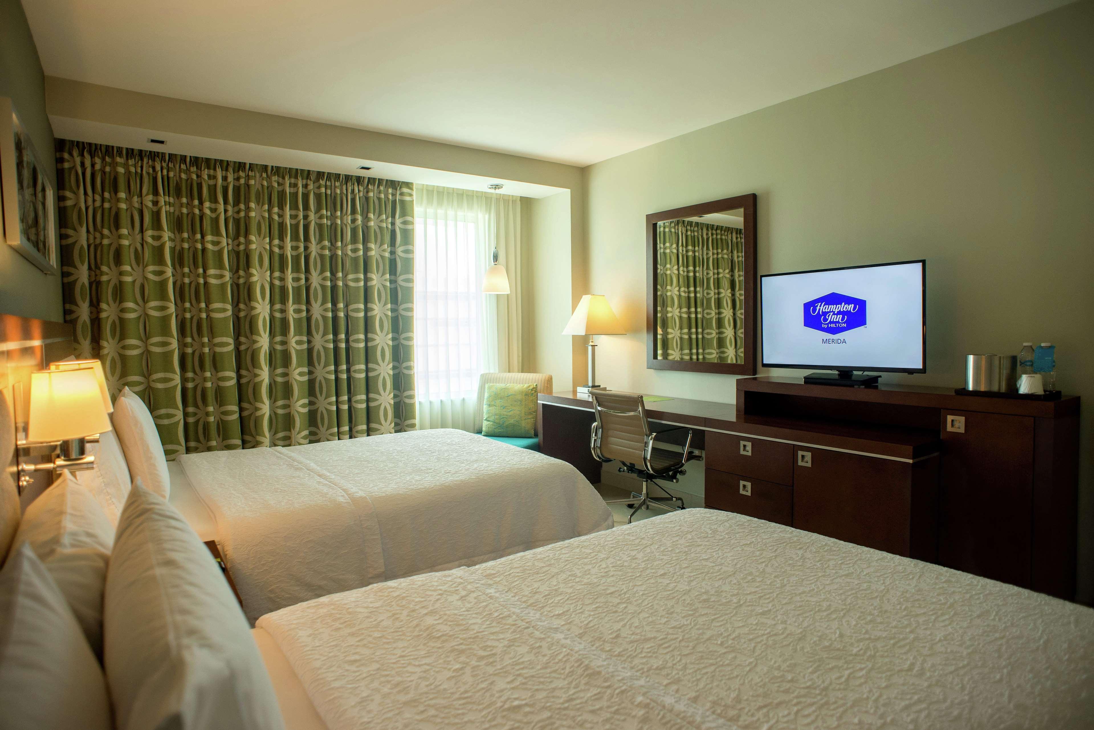 Hampton Inn By Hilton Mérida Extérieur photo