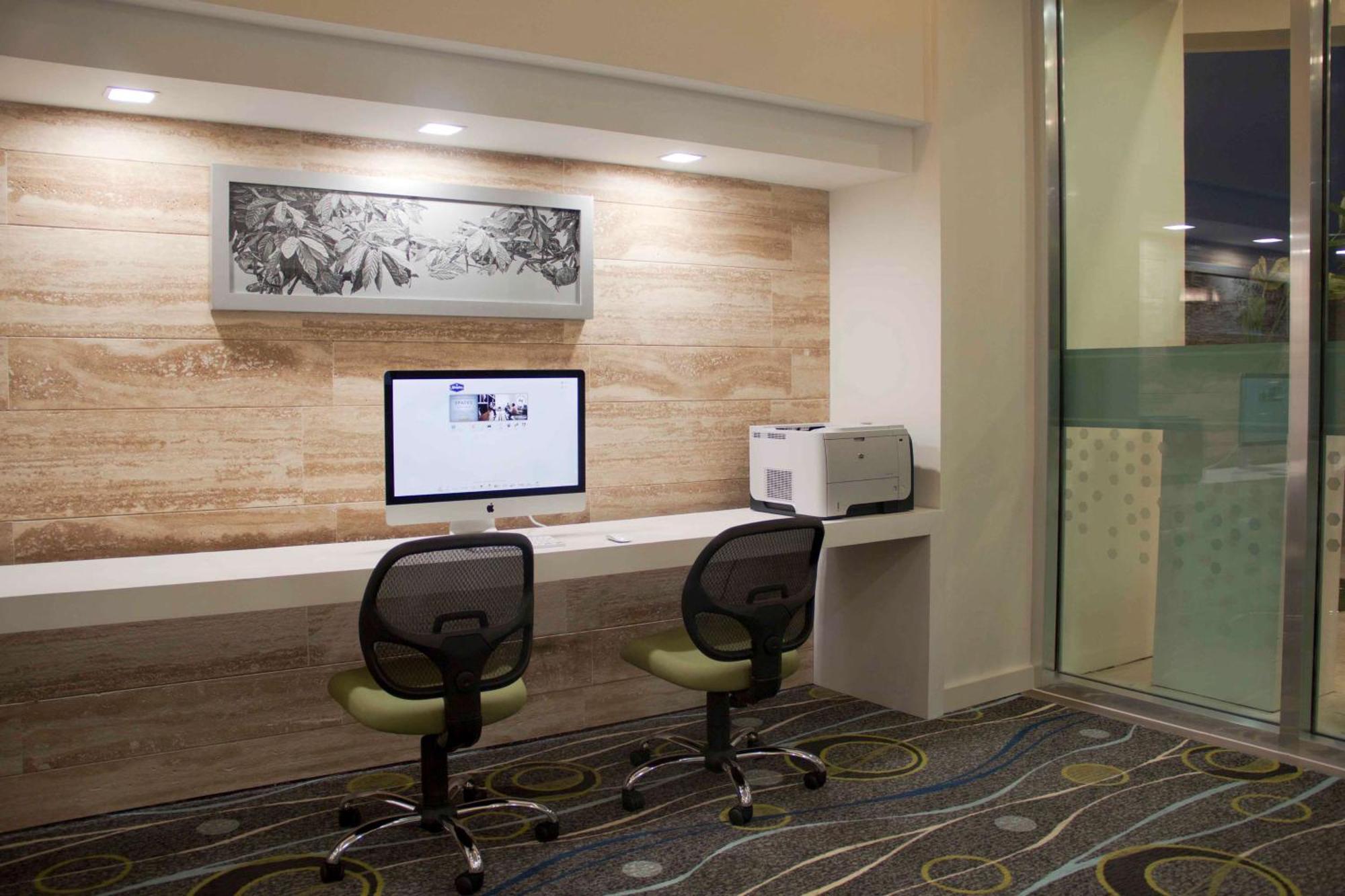 Hampton Inn By Hilton Mérida Extérieur photo