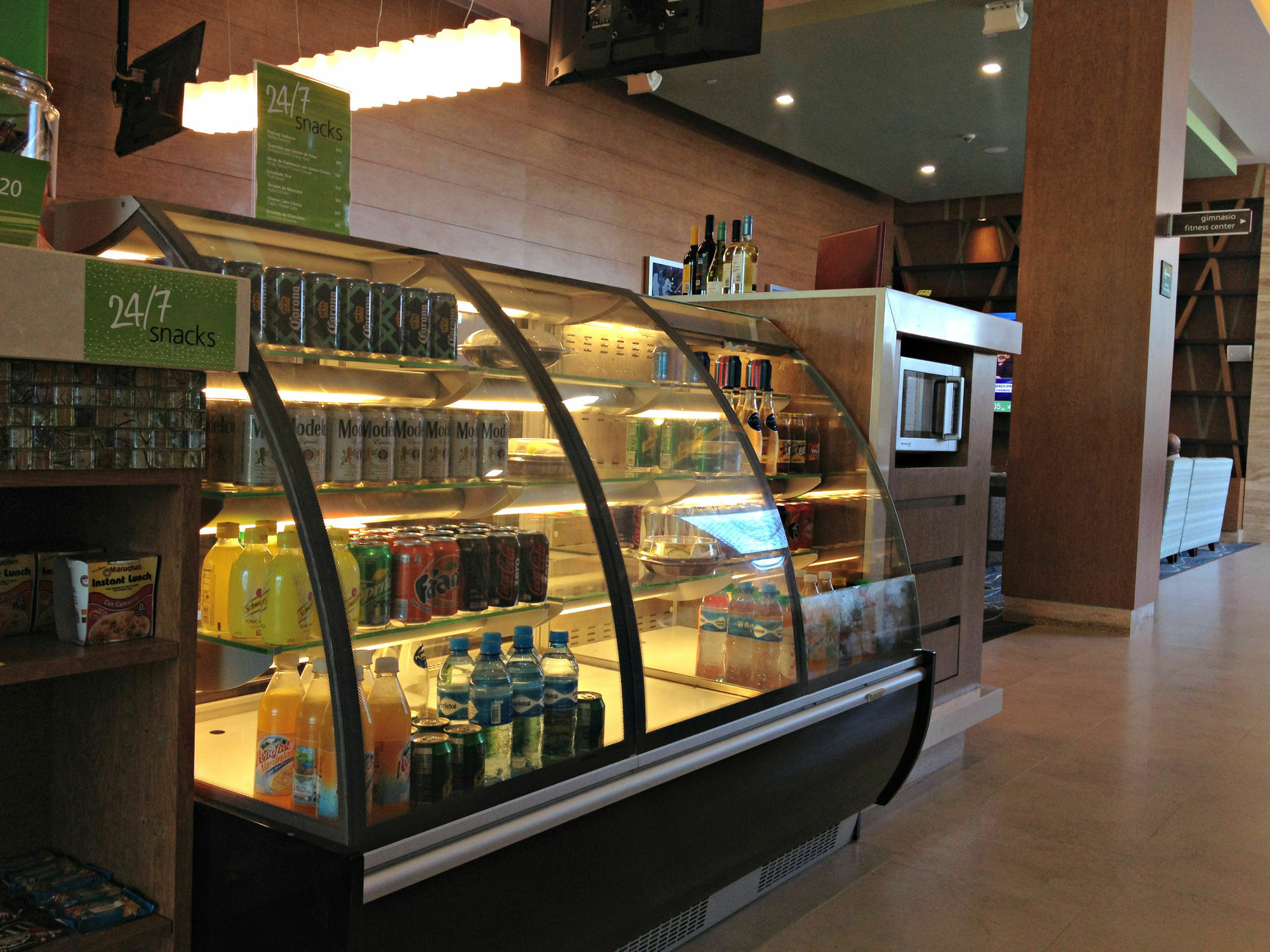 Hampton Inn By Hilton Mérida Extérieur photo
