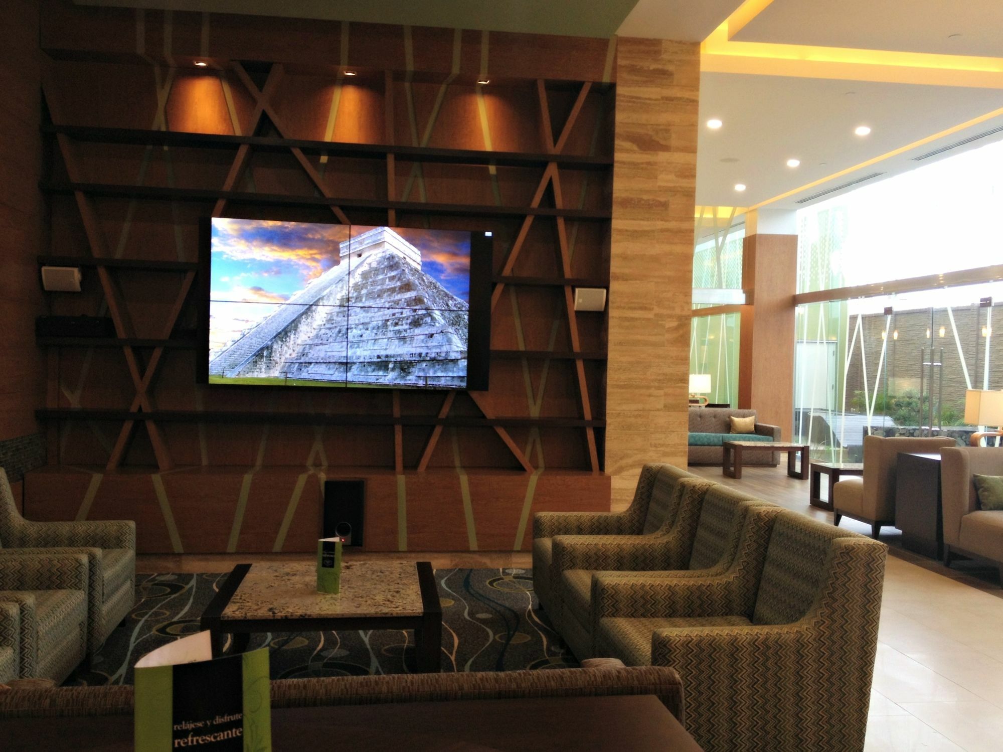 Hampton Inn By Hilton Mérida Extérieur photo