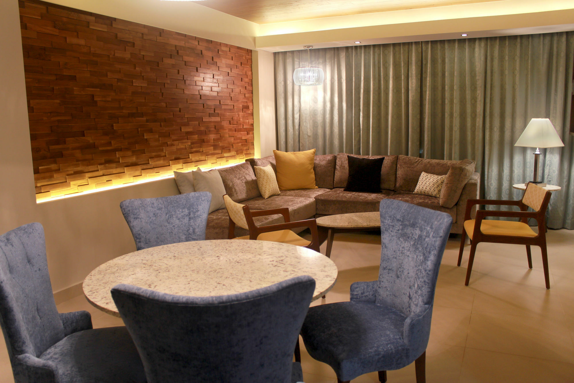Hampton Inn By Hilton Mérida Extérieur photo